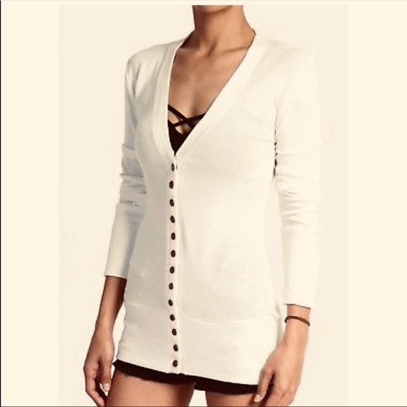 ✨LAST ONE✨Off Beige snap closure BEST cardigan - Picture 6 of 7